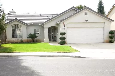 2764 Celeste Ave, Clovis, CA 93611 photo 2