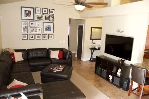 2764 Celeste Ave, Clovis, CA 93611 photo 8