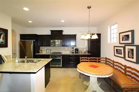 1513 N Sanders Ave, Clovis, CA 93619 photo 2