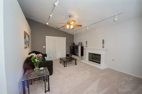 1041 N Fordham Ave, Clovis, CA 93611 photo 4