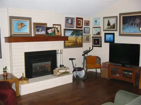 93 Whittier Ave, Clovis, CA 93611 photo 5