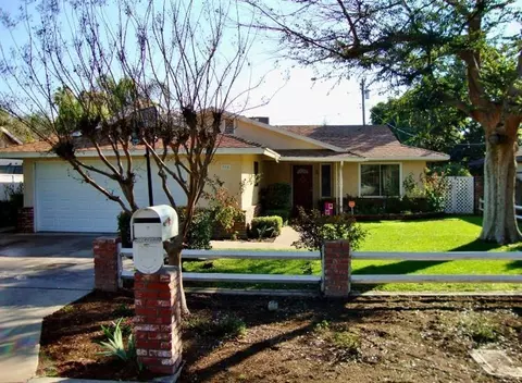 930 E Griffith Way, Fresno, CA 93704 photo 1