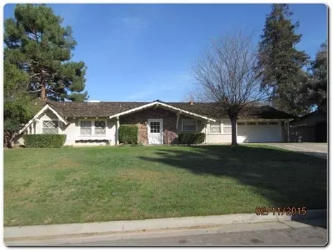 6384 E Lowe Ave, Fresno, CA 93727 photo 1
