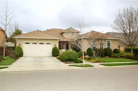 2933 Celeste Ave, Clovis, CA 93611 photo 1