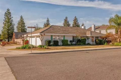 2990 Burl Ave, Clovis, CA 93611 photo 1