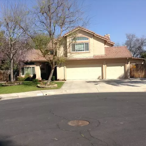 1645 Carolina Ave, Clovis, CA 93611 photo 1