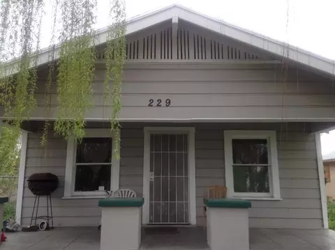 229 E St, Fresno, CA 93706 photo 1