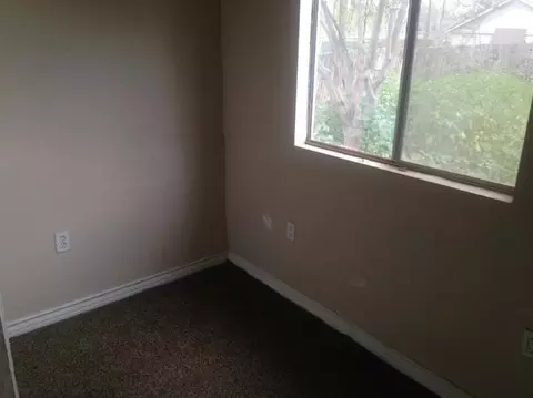 229 E St, Fresno, CA 93706 photo 2