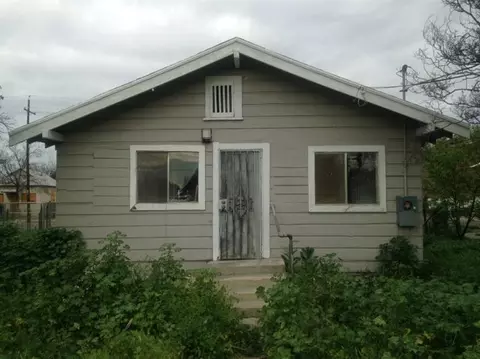 229 E St, Fresno, CA 93706 photo 4