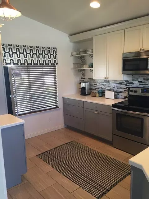 1522 Carson Ave, Clovis, CA 93611 photo 2