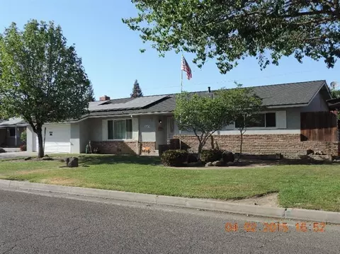 1505 Roberts Ave, Madera, CA 93637 photo 1