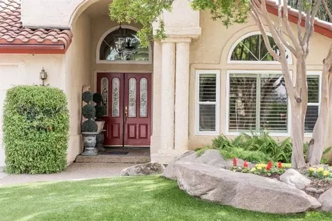 2014 Wrenwood Ave, Clovis, CA 93611 photo 2