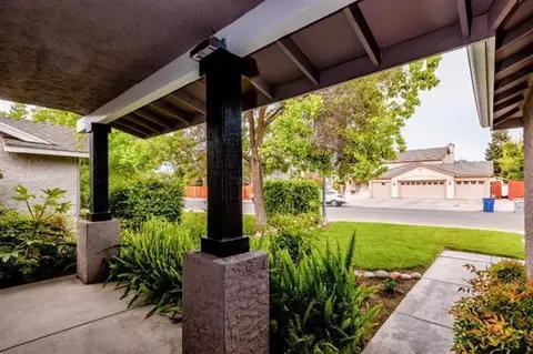 1032 N Burl, Clovis, CA 93611 photo 3
