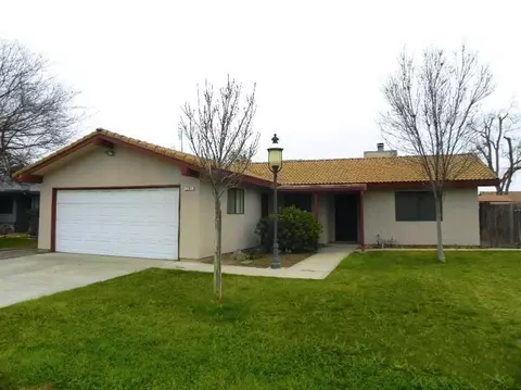 1210 Pontiac Ave, Clovis, CA 93612 photo 1