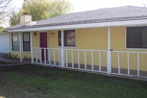 25732 Tanforan Dr, Madera, CA 93638 photo 2