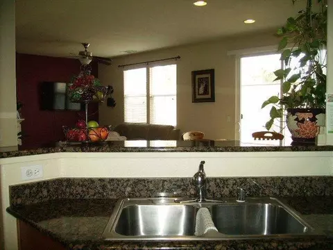 2085 Boccioni Ln, Clovis, CA 93611 photo 10