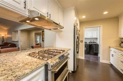 3096 Burl Ave, Clovis, CA 93611 photo 8