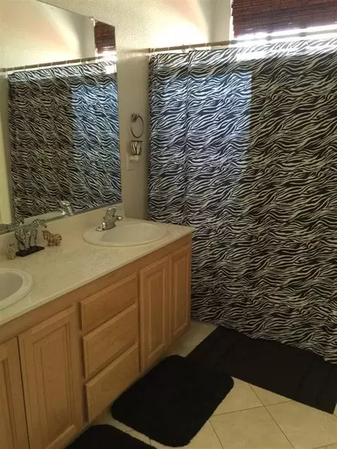 537 Parkridge Dr, Chowchilla, CA 93610 photo 8