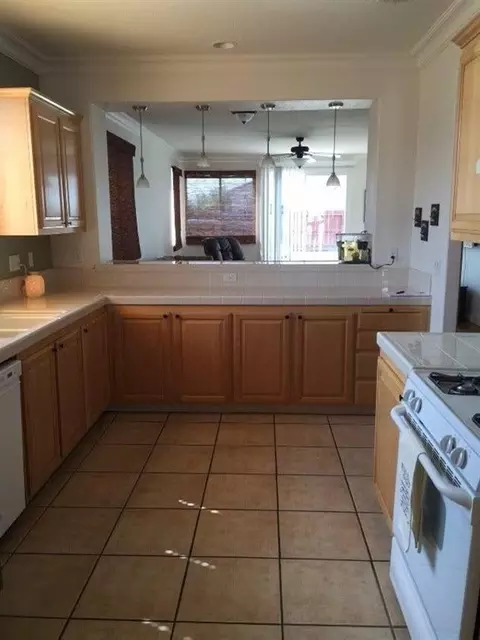537 Parkridge Dr, Chowchilla, CA 93610 photo 3