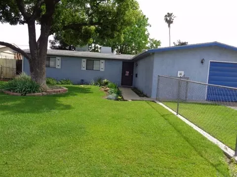 46 Rall Ave, Clovis, CA 93612 photo 3