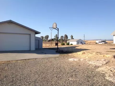 37703 Verde Ave, Madera, CA 93636 photo 2