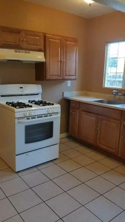 219 E Central Ave, Madera, CA 93638 photo 5