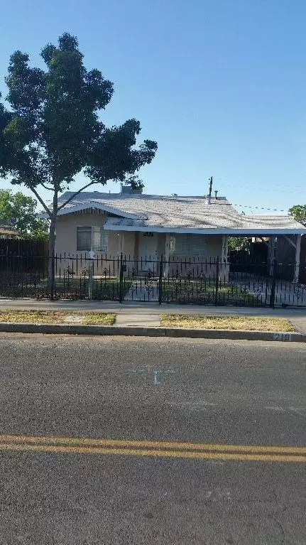 219 E Central Ave, Madera, CA 93638 photo 2