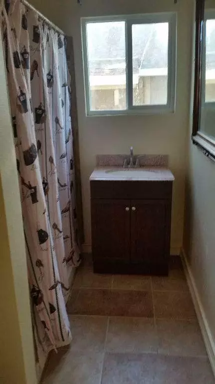 219 E Central Ave, Madera, CA 93638 photo 10