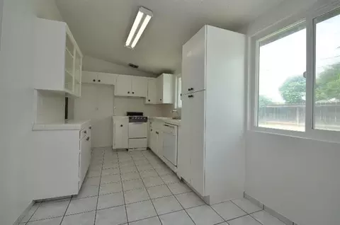 Undisclosed, Clovis, CA 93612 photo 4
