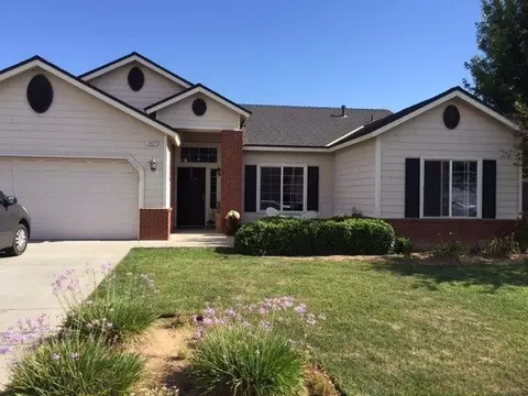 1937 Sequoia Ave, Sanger, CA 93657 photo 1