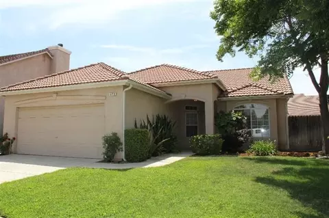 674 Applegate Ave, Clovis, CA 93611 photo 1