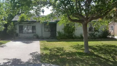 906 N Lake St, Madera, CA 93638 photo 2