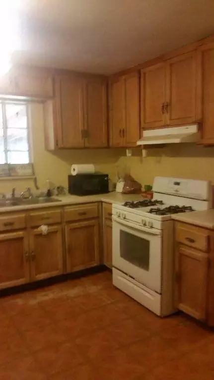 906 N Lake St, Madera, CA 93638 photo 4