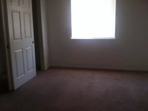 1005 Las Casas Ln, Madera, CA 93638 photo 5