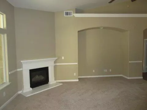 295 Serena Ave, Clovis, CA 93619 photo 5