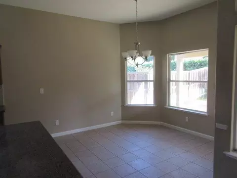295 Serena Ave, Clovis, CA 93619 photo 3