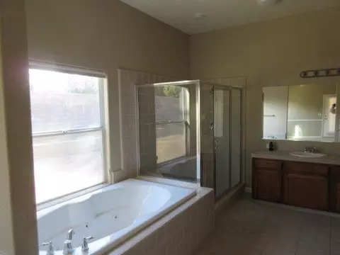 295 Serena Ave, Clovis, CA 93619 photo 7