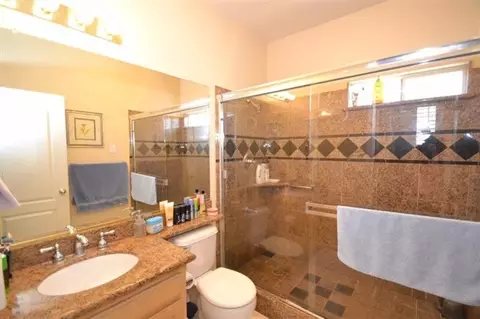 1883 N Carolina Ave, Clovis, CA 93619 photo 9