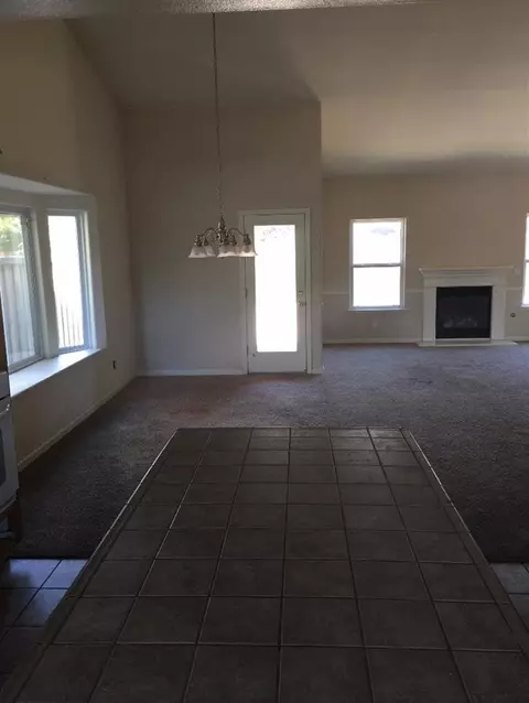 404 E Stanley Ave, Reedley, CA 93654 photo 6