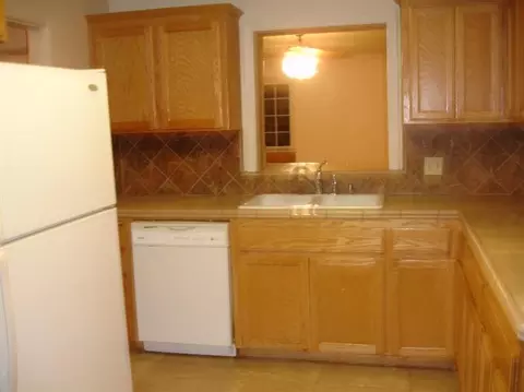 317 N L Street St, Madera, CA 93637 photo 9