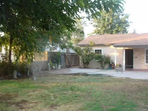 317 N L Street St, Madera, CA 93637 photo 8
