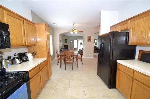 784 Lind Ave, Clovis, CA 93612 photo 7