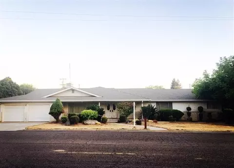 1804 W Park Dr, Madera, CA 93637 photo 1