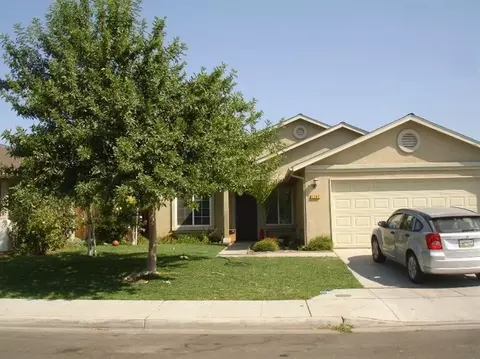 1281 Oso Dr, Madera, CA 93638 photo 2