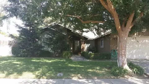 1179 Concord Ave, Madera, CA 93637 photo 1