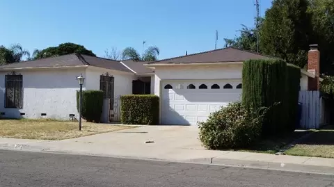 371 W Swift Ave, Clovis, CA 93612 photo 1