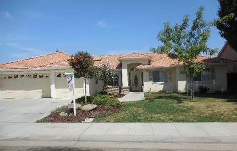 2379 Judith Way, Madera, CA 93637 photo 2
