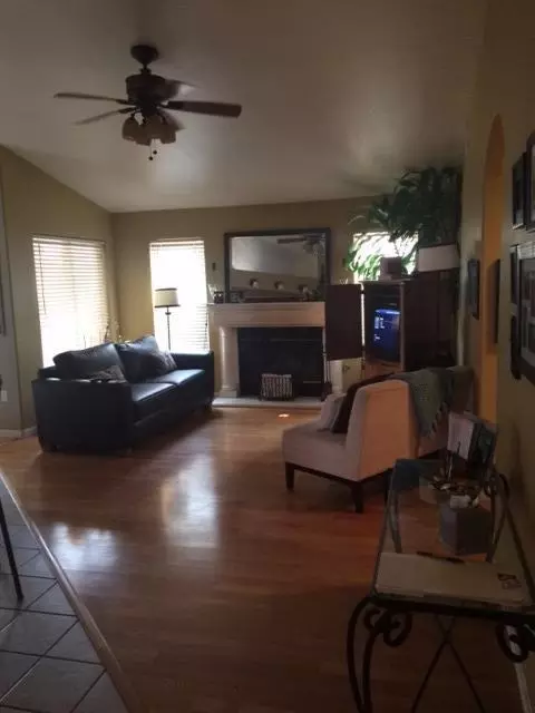 2858 Eagle Way, Madera, CA 93637 photo 8