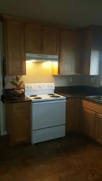 917 Trinity Ave, Chowchilla, CA 93610 photo 3