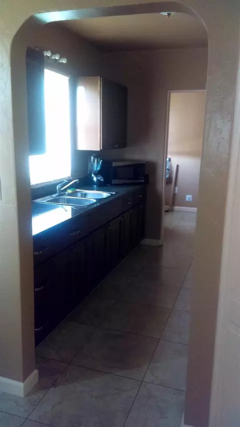 425 N H St, Madera, CA 93637 photo 6